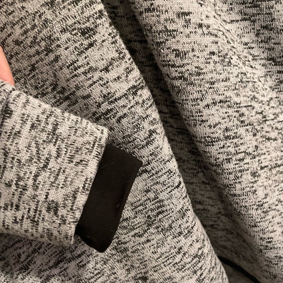 Calvin Klein Gray & Black Performance womens jacket Medium - Picture 10 of 10